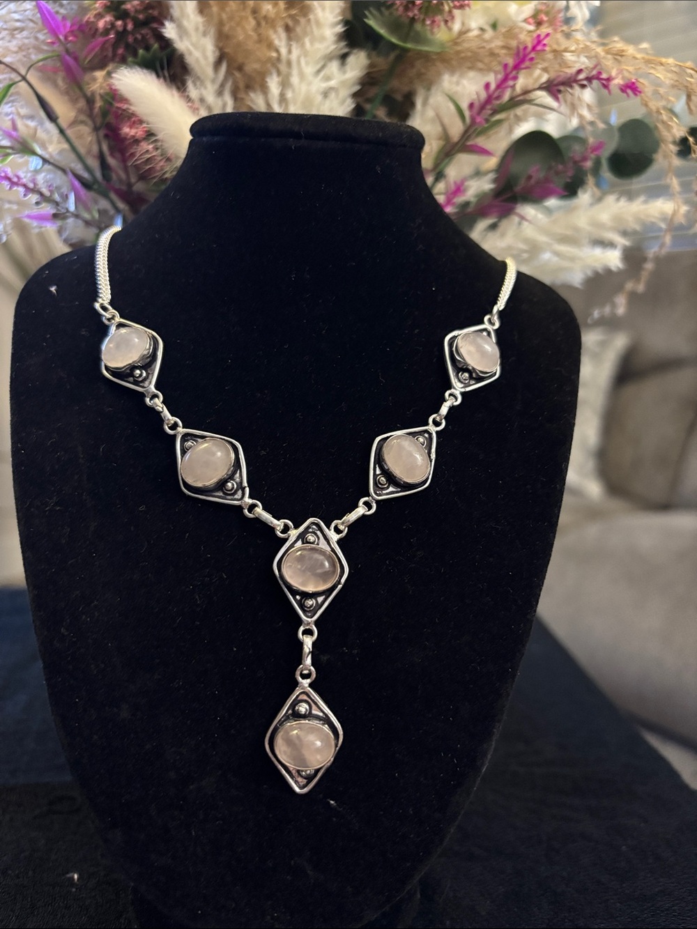 Sterling Silver Rose Quartz Gemstone Necklace.